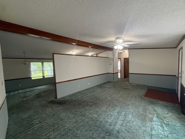 Building Photo - 3 bedroom home in Eldon, MO!