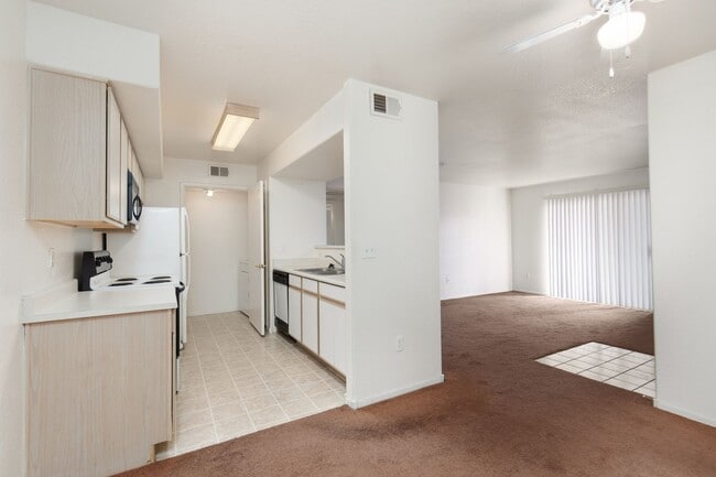 Building Photo - First floor one bedroom in gated Silverado Rach community