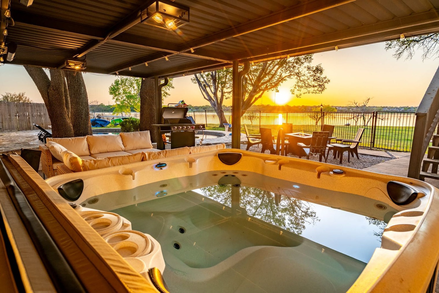 Building Photo - 6509 Lakeshore Ct