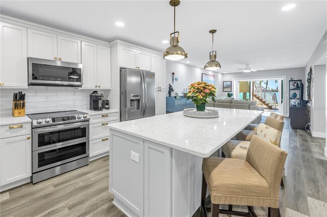 Building Photo - 800 Madonna Blvd