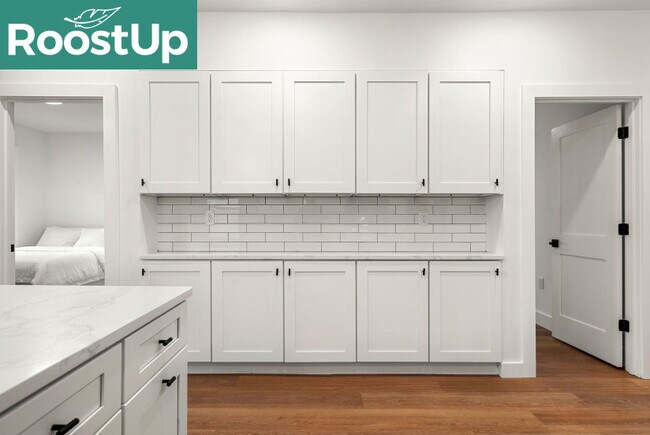 Building Photo - Furnished Bedroom with Private Bath in Jamaica Plain