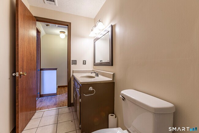 Building Photo - 11 St Marc Cir