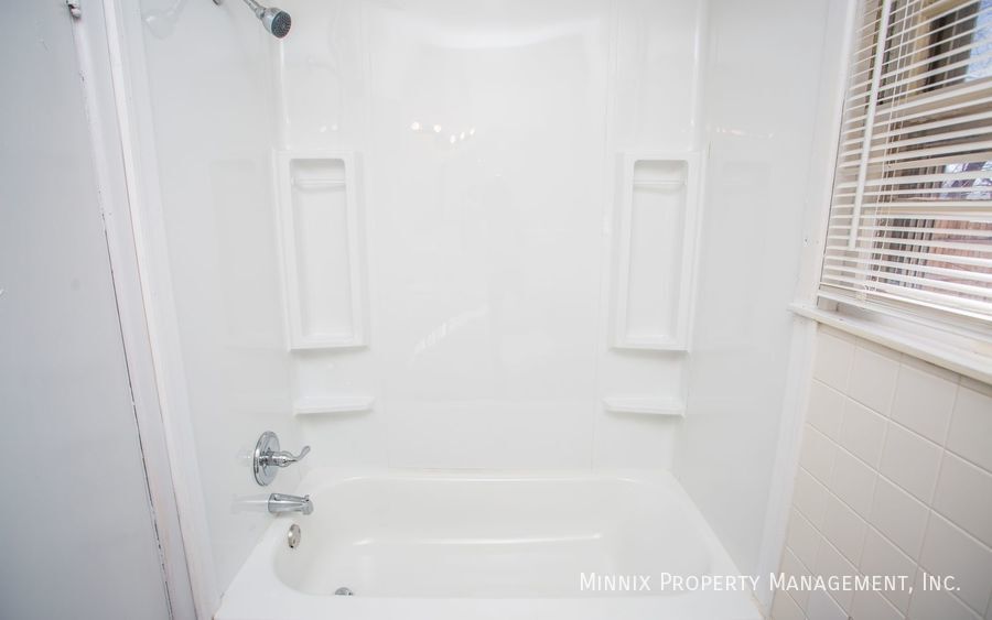 Building Photo - 2615 45th St