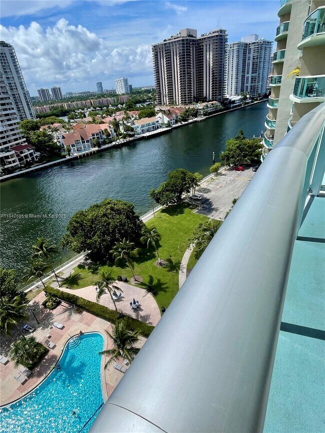 Building Photo - 19390 Collins Ave