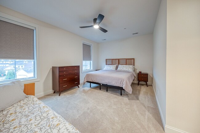 Building Photo - Prime US Open Rental: For those with disce...