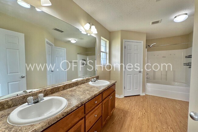 Building Photo - 105 Forge Dr