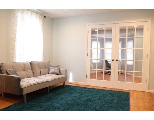 Building Photo - 12 Regent St