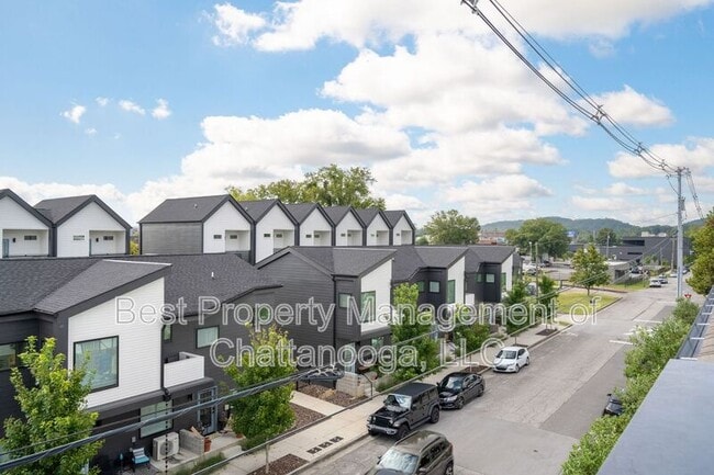 Building Photo - 3111 St Elmo Ave