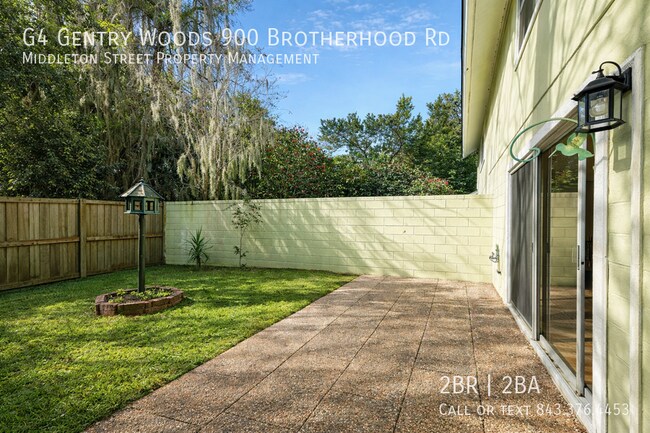 Building Photo - G4 Gentry Woods 900 Brotherhood Rd