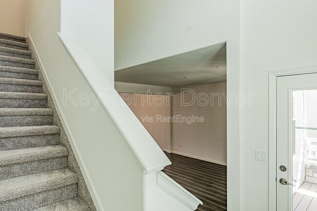 Building Photo - 5415 W 97th Ave