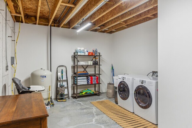 Laundry room - 47 Wild Turkey Ln