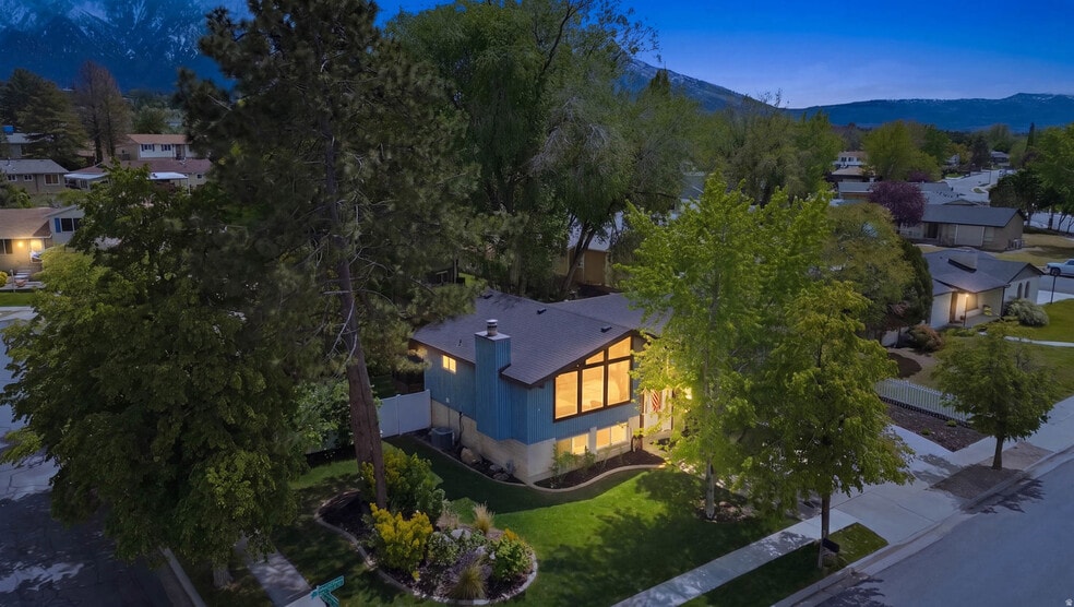 Building Photo - 9107 S Peach Blossom Dr