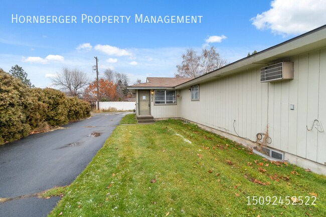 Building Photo - 7024 N Wiscomb St