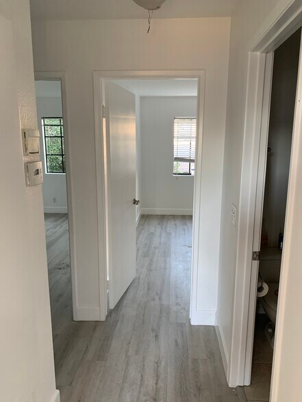 Building Photo - 41 Harkness Ave