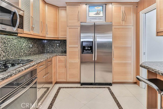 Building Photo - 19051 Los Alimos St