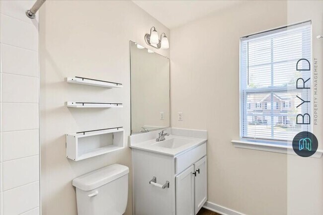 Building Photo - 3380 Dewsberry Ln