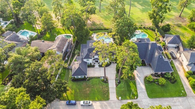Building Photo - 2323 Pine Bend Dr