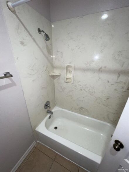 Building Photo - 618 DFW Dr