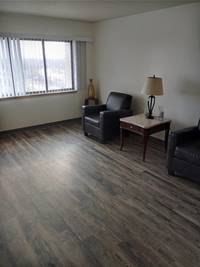 Living room - Capitol Plaza Apartments