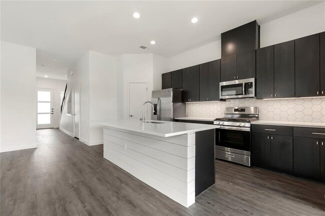 Building Photo - 7512 Delafield Ln