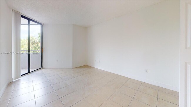 Building Photo - 8215 SW 152nd Ave