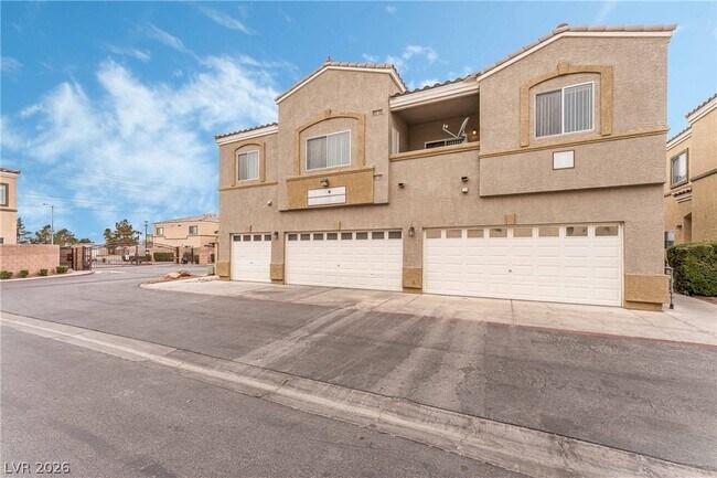 Building Photo - 6170 E Sahara Ave