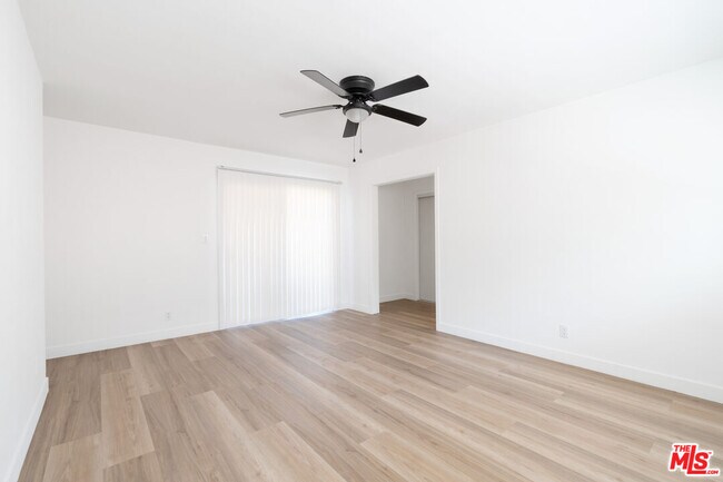 Building Photo - 1020 Larker Ave