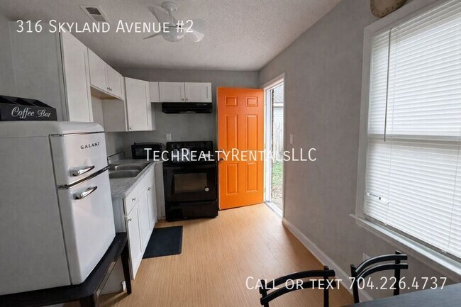 Building Photo - 316 Skyland Ave