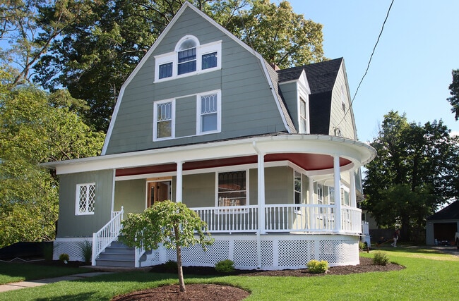 Primary Photo - 62 Whitney St