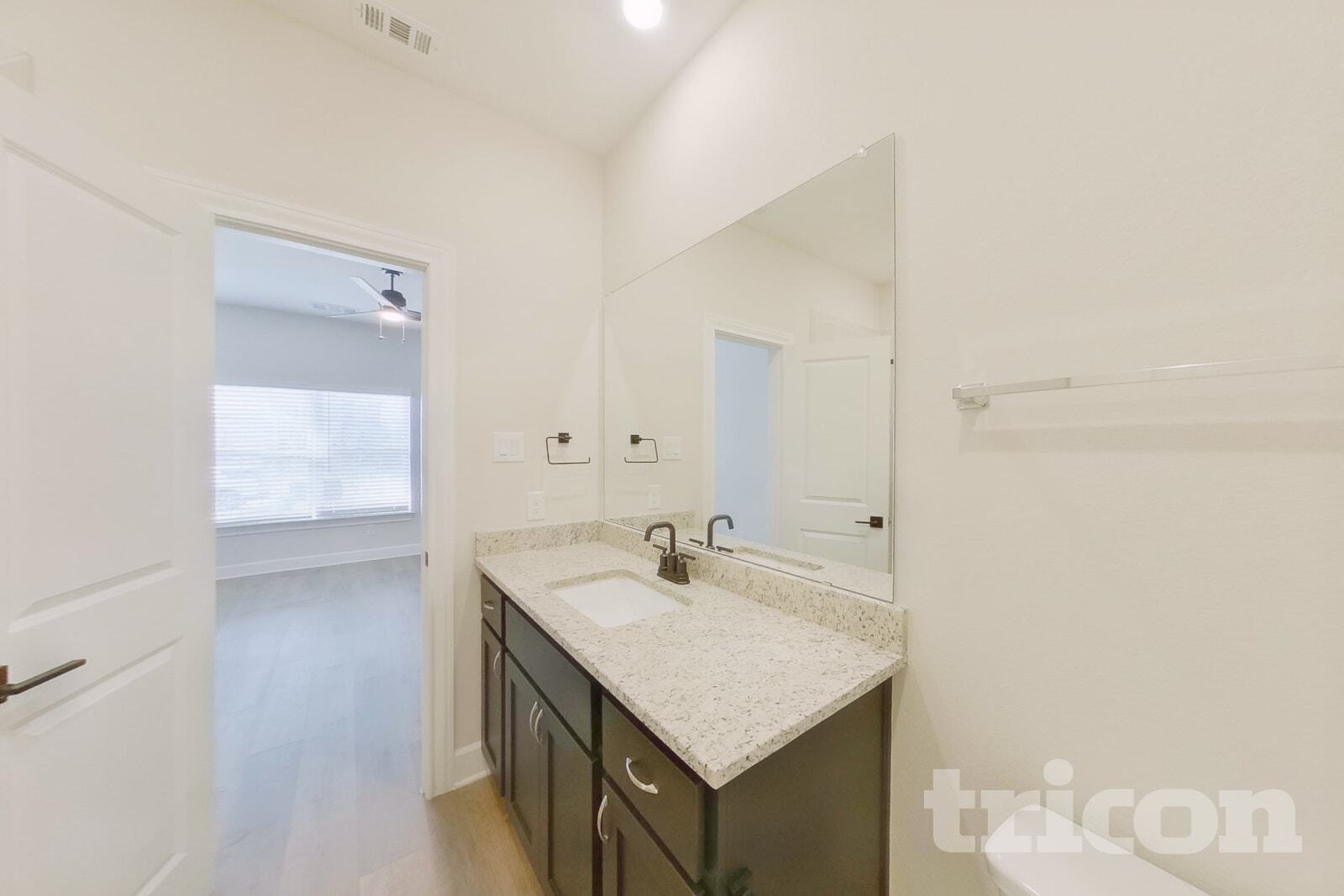 Building Photo - 1206 Dye Blvd