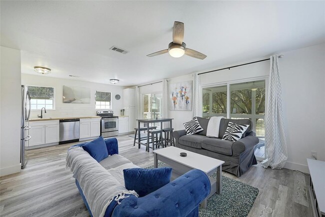 Building Photo - 2627 Geronimo Trail