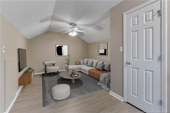 Building Photo - 1456 Middlesbrough Dr