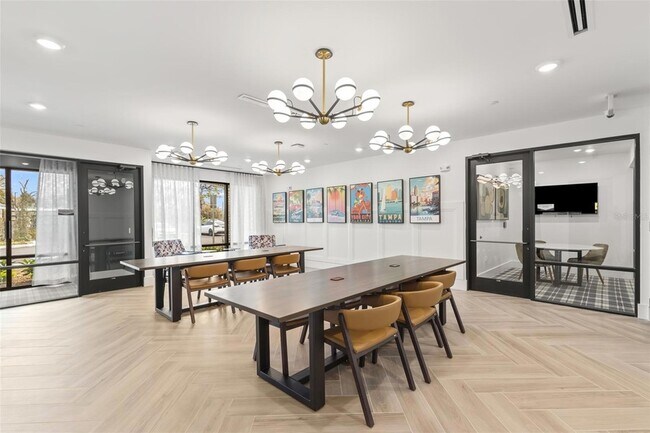 Building Photo - 7210 Interbay Blvd