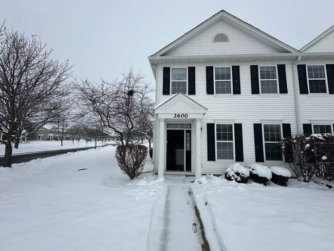 Building Photo - 2600 Providence Ave