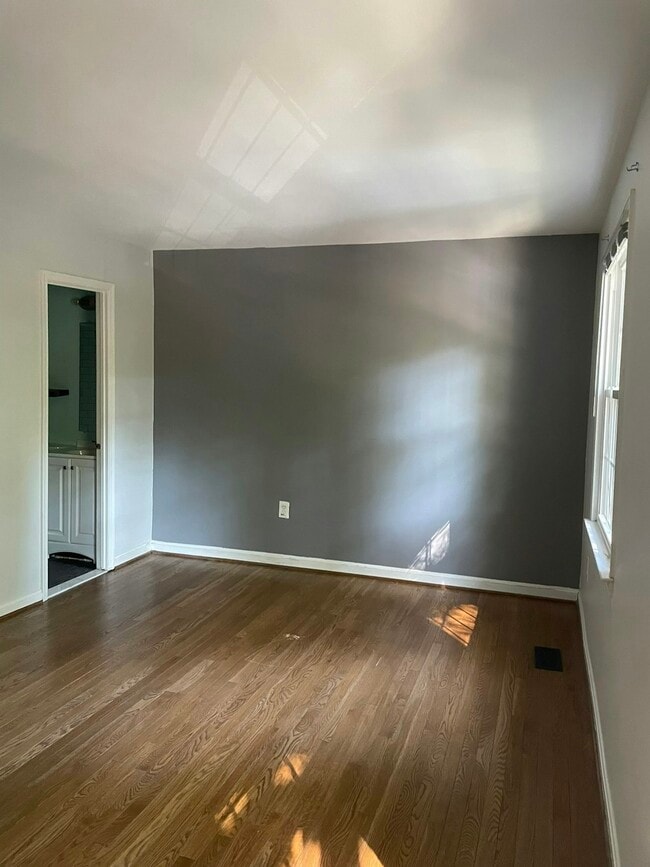 Building Photo - 1512 Chatham Colony Ct