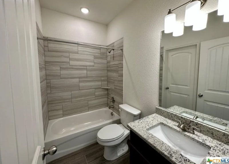 Building Photo - 2627 Cowgirl Trl