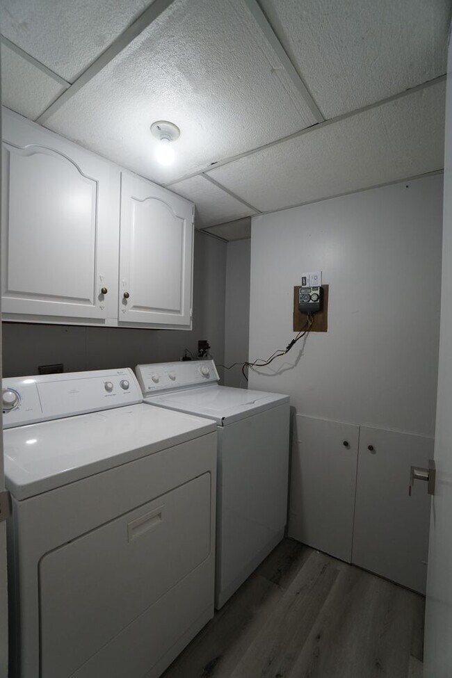 Building Photo - 5007 Alta Loma Rd
