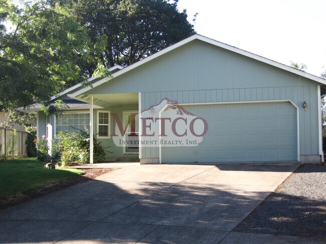Primary Photo - Nice Thurston Home