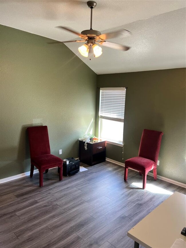 Building Photo - 1213 Trailboss Dr