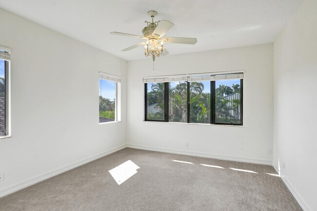 Building Photo - 17682 Middlebrook Way