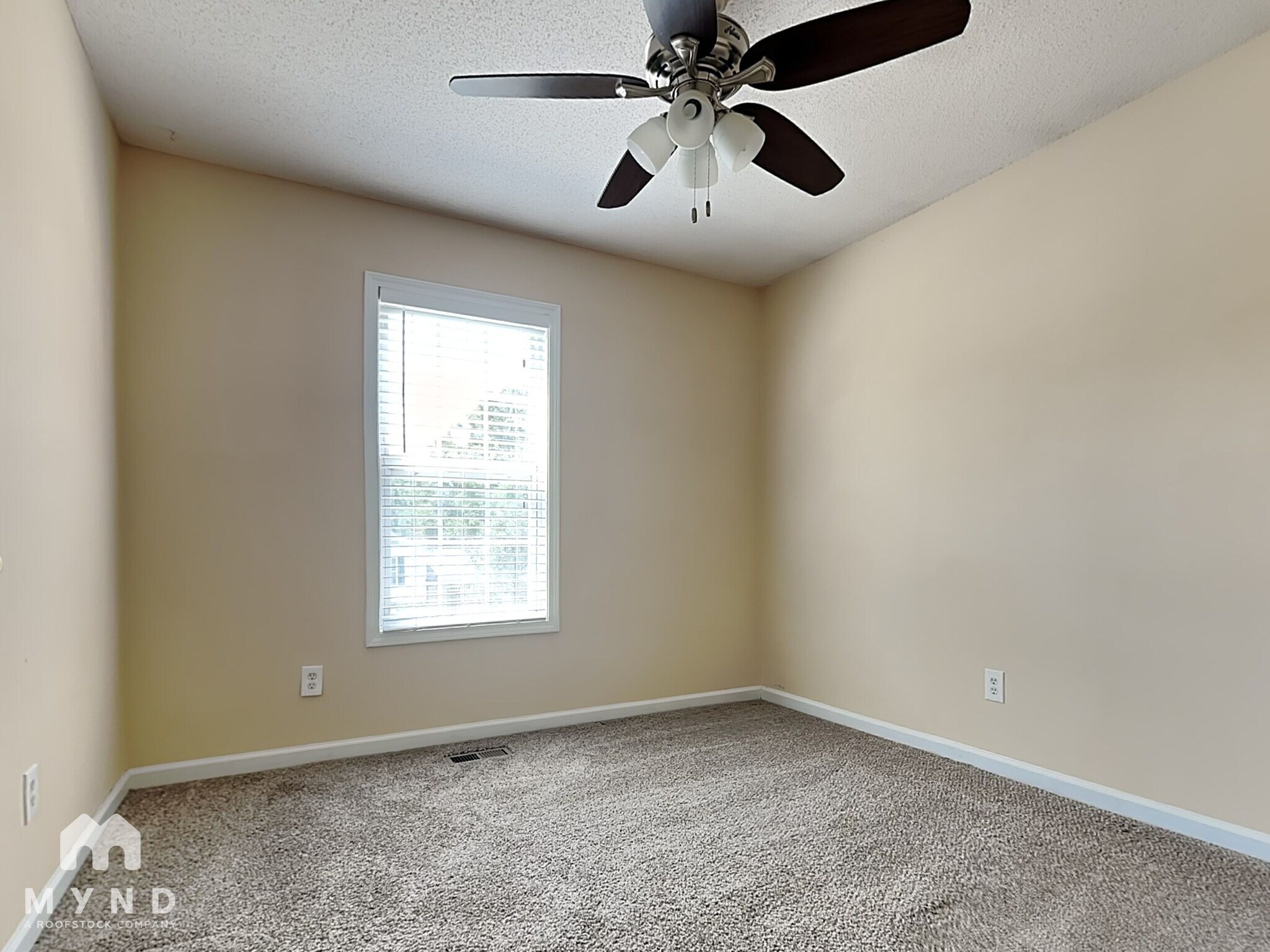 Building Photo - 413 River Trace Dr