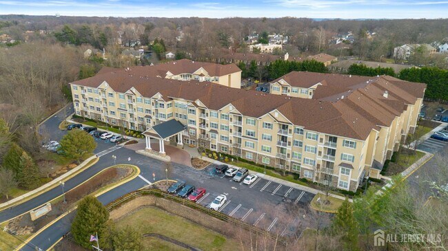 Building Photo - 540 Cranbury Rd