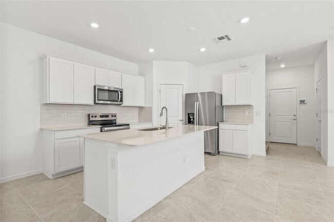 Building Photo - 13161 Stillmont Pl