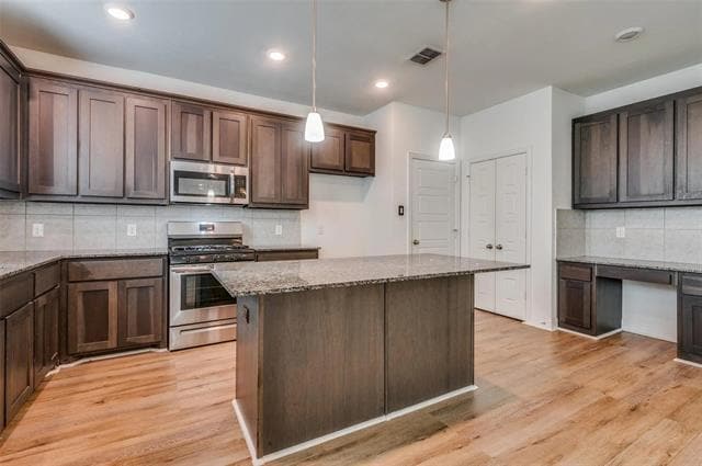 Building Photo - 3716 Prague Mews