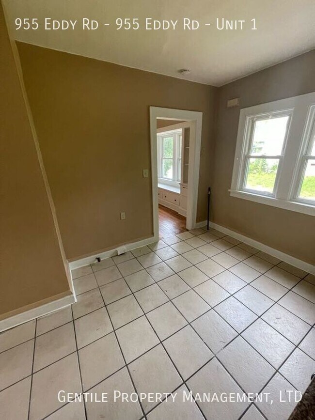Building Photo - A Gentile Property - 955 Eddy Rd Unit 1