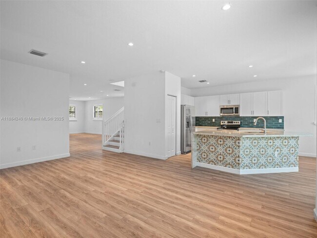 Building Photo - 13362 SW 284th St