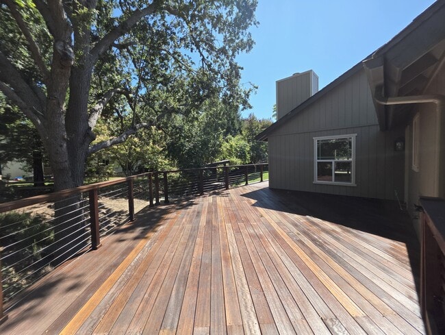 Building Photo - 3310 Manzana St