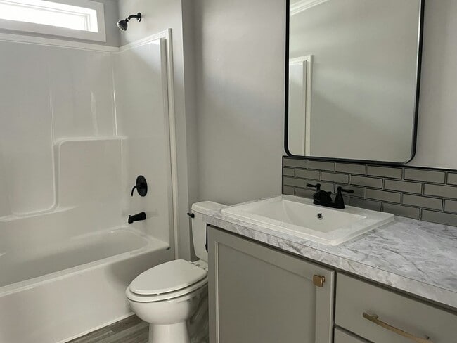 Building Photo - 747 Arbor Estates Way