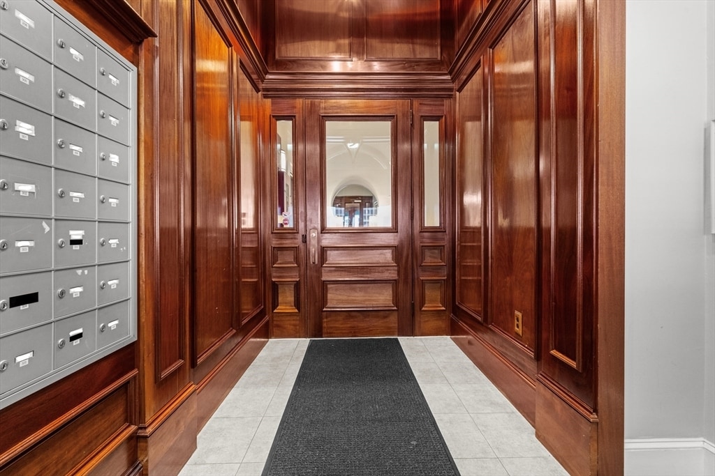 Building Photo - 9 Appleton St