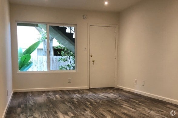 Building Photo - 4032 Inglewood Blvd